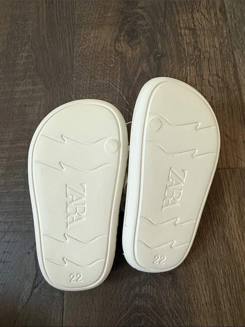 Zara Cream Kids Slide Sandals with Back Strap